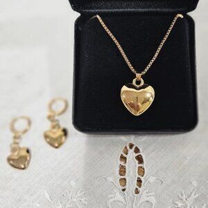 GOLD CLASSIC HEART PENDANT NECKLACE W GOLD HEART EARRINGS